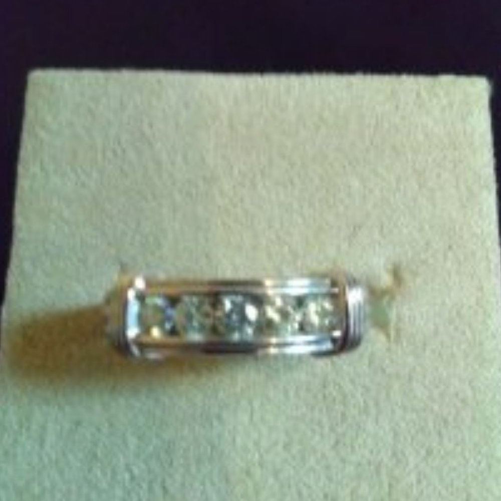 5 stone Moissanite platineve sterling silver ring size12